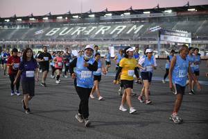 BIB: 30227, 53458, 53158
                            <button type="button" onclick="openModal(10462778)" class="btn btn-primary btn-sm float-right btn-popup" data-toggle="modal" data-target=".modal-high-quality">
                        <i class="fas fa-shopping-cart"></i> Add to Cart
                    </button>
                                            <button type="button" onclick="isThisMe(10462778, true)" class="btn btn-success btn-sm float-right btn-popup btn-isme hidden" data-toggle="tooltip" data-placement="bottom" title="นี่คือรูปของคุณใช่ไหม คลิกที่นี่เพื่อเอาเข้าอัลบั้ม">
                        <i class="fas fa-plus"></i> Add to album
                    </button>
                    <button type="button" onclick="isThisMe(10462778, false)" class="btn btn-warning btn-sm float-right btn-popup btn-isnotme hidden">
                        <i class="fas fa-ban"></i> Remove from album
                    </button>